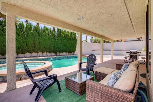 6 Mi to Las Vegas Strip Home with Pool and Patio!, Las Vegas (photo 2)