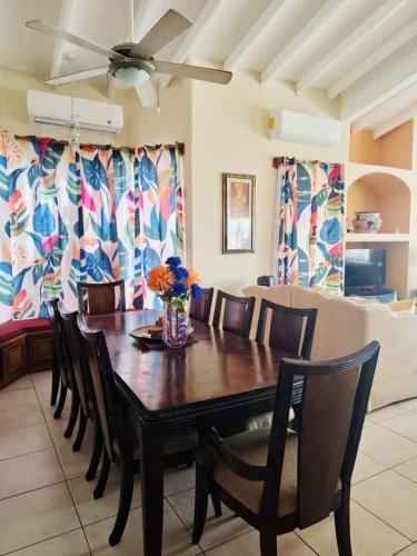 Attrezzature e servizi, Luxury Beachfront House with Pool in Palo Grande