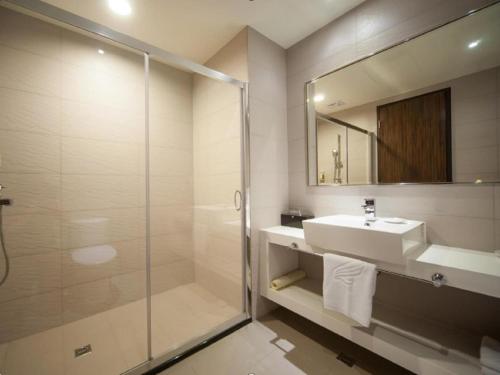 Lealea Garden Hotels - Sun Lake - image 4