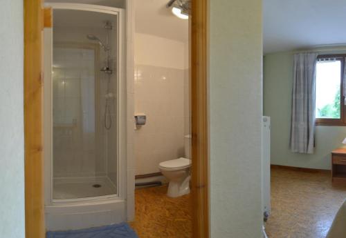 Auberge du tilleul chambres de campagne dans la region lacs et cascades - La Tour-du-Meix