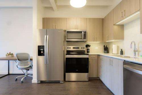 Above The Roots - Stylish 1BD on the Square in 華盛頓