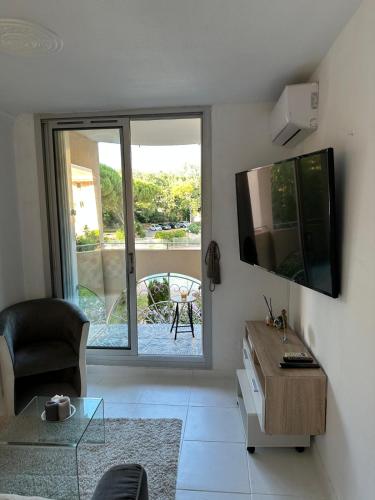 Ruang bersama/area TV, Le Cosy in Frejus