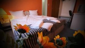 Hotel Perfect - image 5