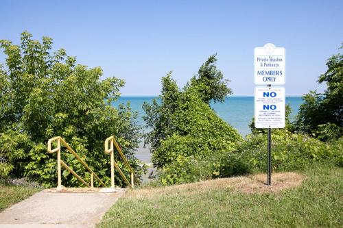 Lake Huron Getaway by arc Vacation Rentals - image 8