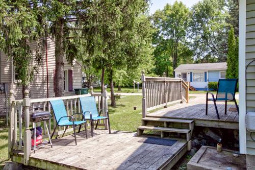 Lake Huron Getaway by arc Vacation Rentals - image 4