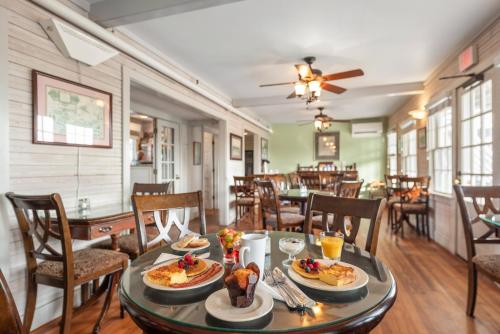 First Colony Inn 1