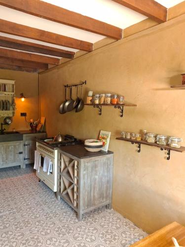 L'Amour Triomphe in 塔納克