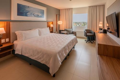 Standard King Room with Balcony room in Holiday Inn Acapulco La Isla By IHG