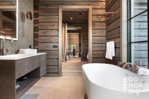 Fürdőszoba, The Lazy Moose in Tallberg