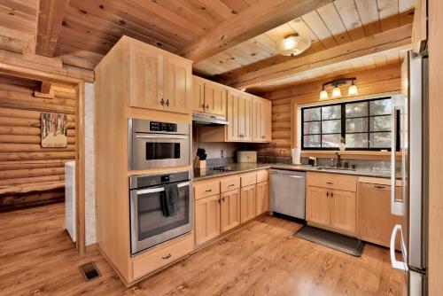 Woodland log #1887 in Big Bear Lake, USA