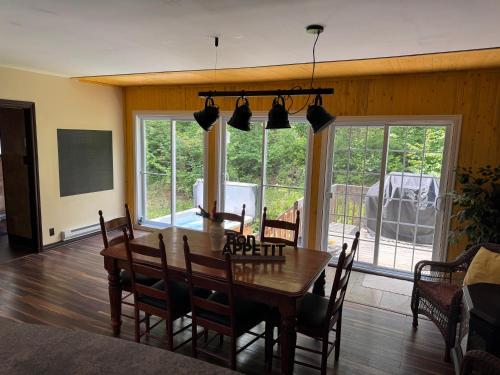 設施, Chalet Bella Vista - Lake access - SPA - 4 bdrms in 卓特斯(QC)