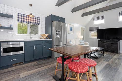 Cozy Cape Cod House by Rock Properties in West Dennis (MA)