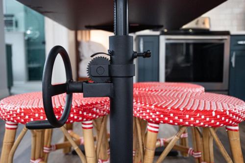 Cozy Cape Cod House by Rock Properties in West Dennis (MA)