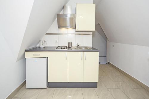 Apartamenty i Pokoje Gościnne DZIEDZIC Józef – Poronin, IA