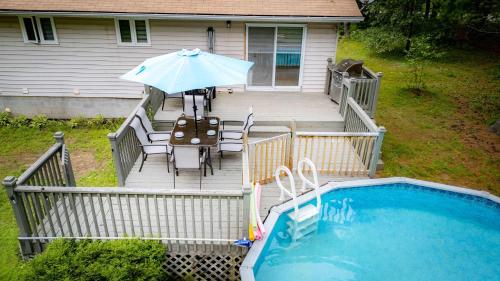 Petals Suite Patio Nature Trails Bancroft in 班克罗夫特(ON)