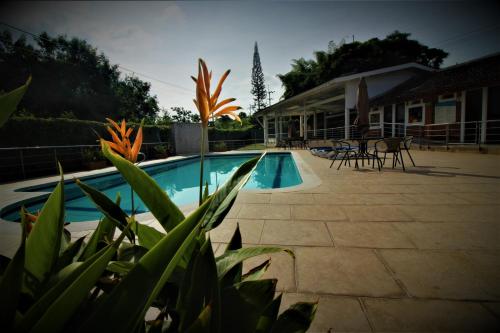 View, Casa Campestre con piscina privada a 8 minutos de Ukumari in Cerritos