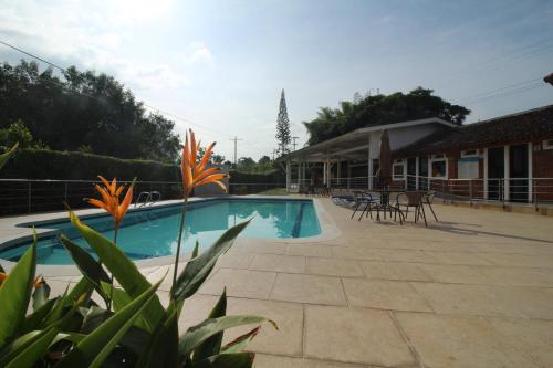 View, Casa Campestre con piscina privada a 8 minutos de Ukumari in Cerritos