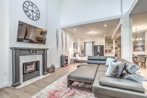 Létesítmények, Hidden Gem | JZ Vacation Rentals near St. Louis Bazilika Katedrális