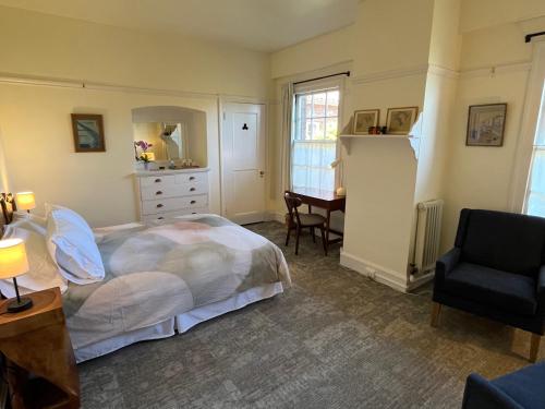 SF Zen Center Guestrooms in Haight Ashbury