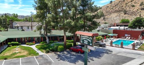 Kernville Inn 2