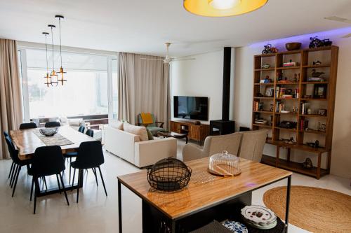 In53 Guest House