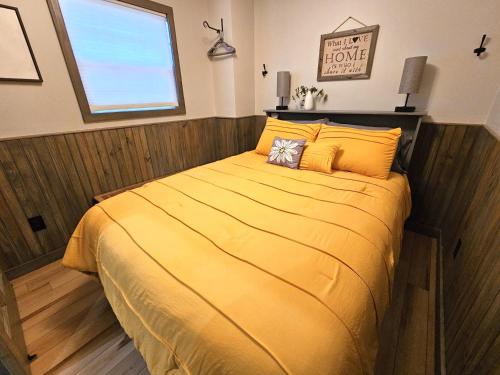 Smoky Mountain Retreat - 2 Cabins in Cosby (TN)