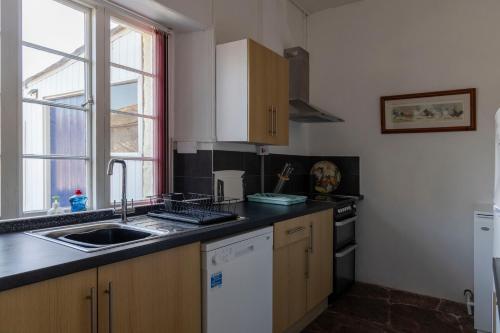 Konyha, Elberry Farm - unique seaside farmhouse in Churston Ferrers