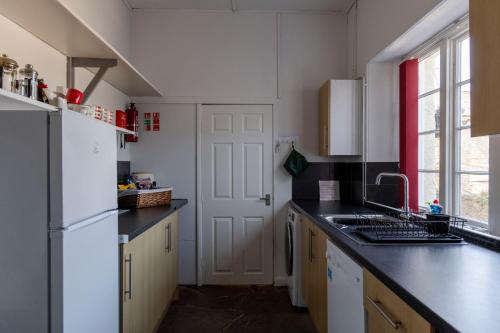 Elberry Farm - unique seaside farmhouse in Churston Ferrers