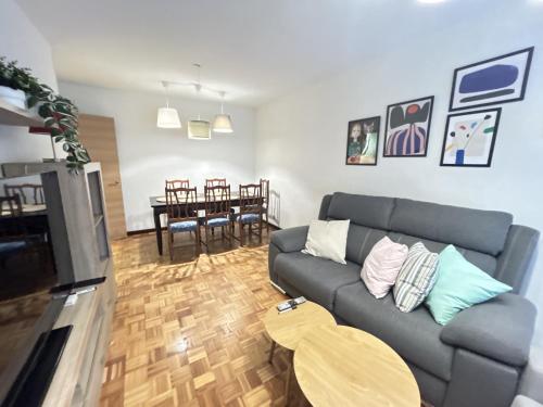 Frey Ceferino Suite, Oviedo