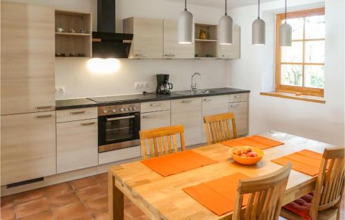 Nice apartment in Limbach w/ WiFi and 2 Bedrooms - image 11