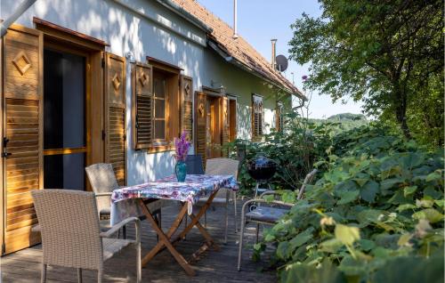 One-Bedroom Apartment in Limberg - image 2