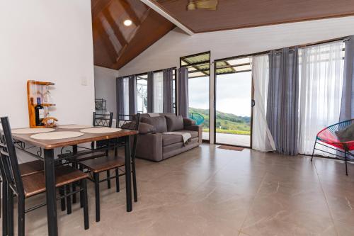 A Frame Home in Los Tornos