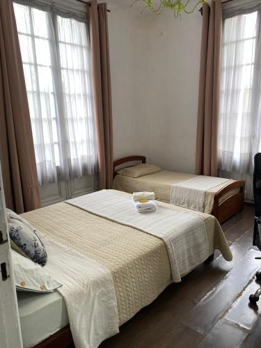 Triple Room with Private Bathroom image 2