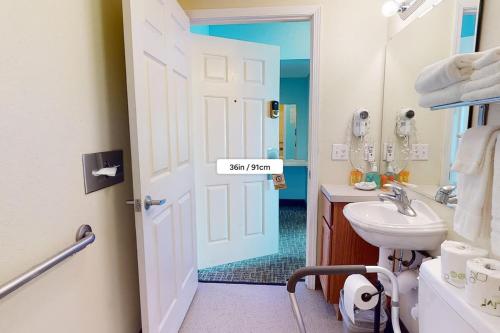 Oceanfront Studio - Sleeps 4 - Ground Floor - Pool and Hot Tub, Lincoln City (fotografie 11)