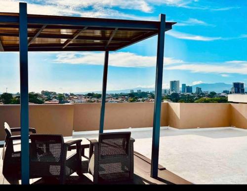 Moderno apartamento en San Jose CR - image 3