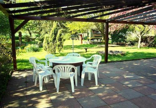 Gasthaus-Pension Zum Brandweiher - image 13