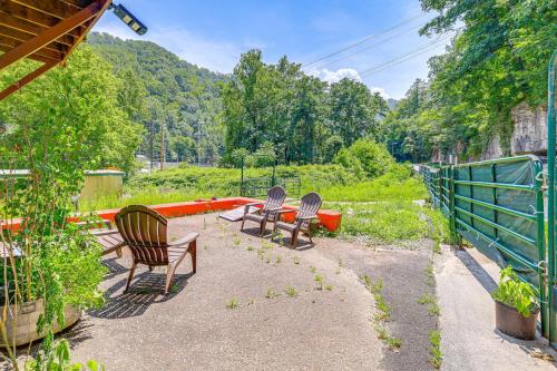 . ATV Escape Near Hatfield-McCoy Trails in Matewan!