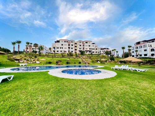 Bright Haven - Lilacs Garden in Cabo Negro