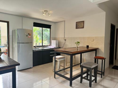 Casa Blanca - image 12