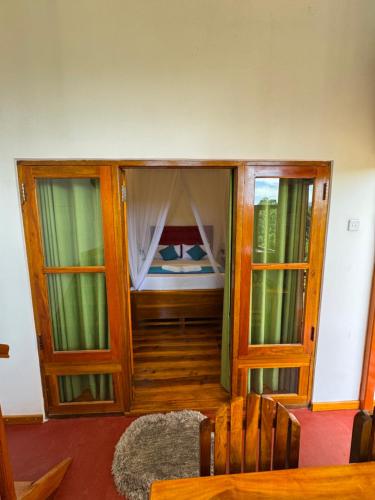 Deluxe Double Room image 3