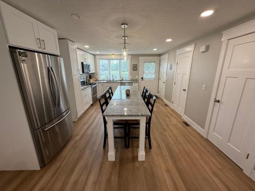 Newfound Lakeside Retreat in 布里斯托爾(NH)