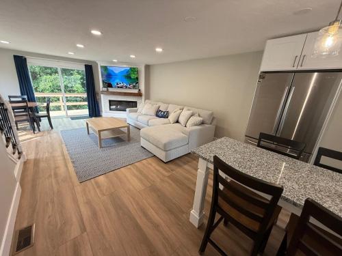 Newfound Lakeside Retreat in 布里斯托爾(NH)