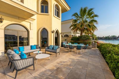 Maison Privee - Ultra-Luxury Villa with Private Pool & Beach on Palm, Dubaj (zdjęcie 2)