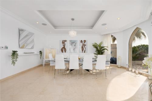 Maison Privee - Ultra-Luxury Villa with Private Pool & Beach on Palm, Dubaj (zdjęcie 4)