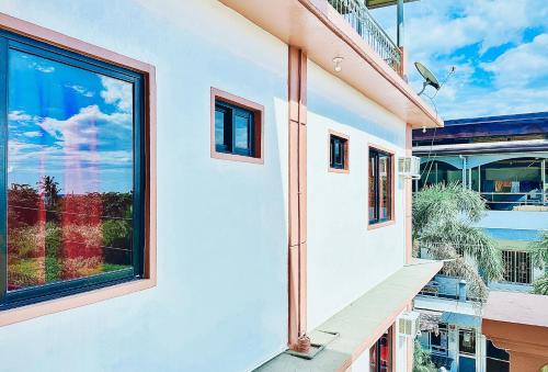 Exterior view, En Gedi Beach Resort by RedDoorz in Iba
