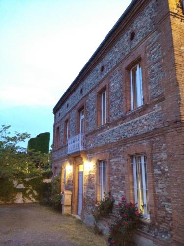 Entrance, Gentil'Home - Toulouse B&B Prestige in Fenouillet