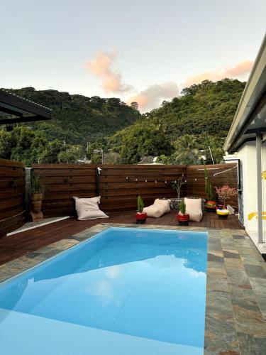 Fare Mananui in ปาเปียรี