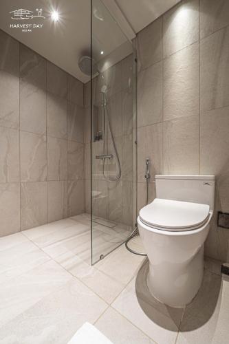 Deluxe Double Room with Sea View image 2
