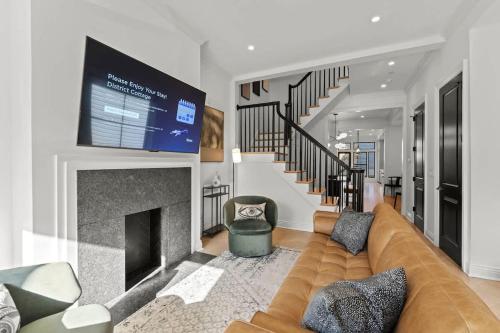 Stately DC Rowhome Spacious 7BR & 4BA #DCottage