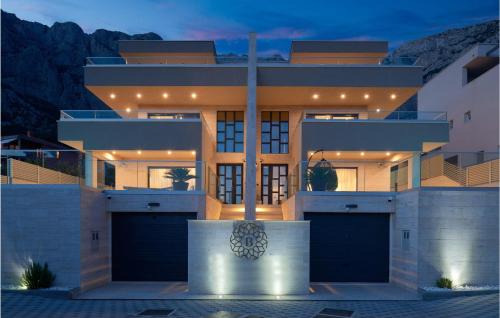 ทัศนียภาพภายนอกโรงแรม, Awesome Home In Makarska With Sauna in เวลิโก บรึโด